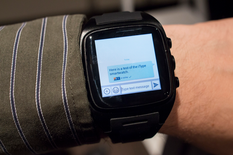 Illustration for article titled Yes, You Can Actually Type On a Smartwatch